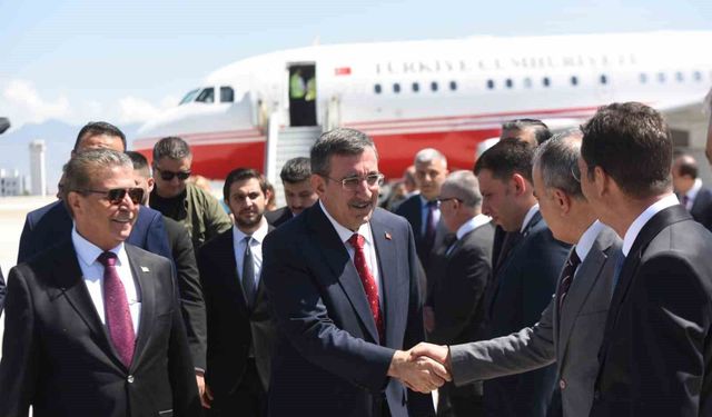 Cumhurbaşkanı Yardımcısı Cevdet Yılmaz, KKTC'de