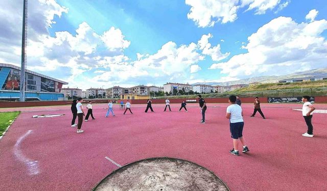 Erzincan'da GSB Yaz Spor Okulları 760 sporcuyu yaz tatilinde sporla buluşturuyor