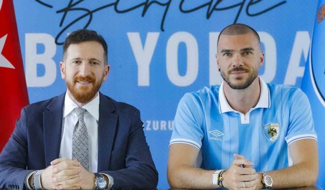 Erzurumspor FK, Nihad Mujakic'i kadrosuna kattı