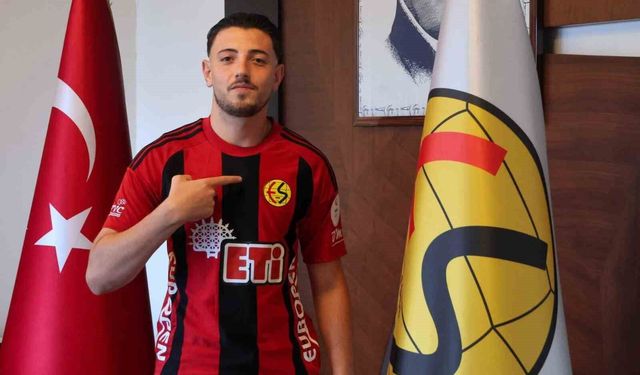 Eskişehirspor'da çifte imza: Ahmet Lütfi Kara ve Arda Okumuş ile anlaşma sağlandı