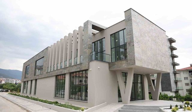 Faik Kaplan Kütüphanesi ve Kitap Kafe çok yakında hizmete açılıyor