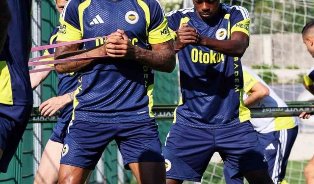Fenerbahçe, yeni sezon hazırlıklarını Avusturya'da sürdürüyor