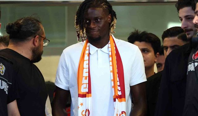 Galatasaray'ın yeni transferi Lesley Ugochukwu, İstanbul'a geldi