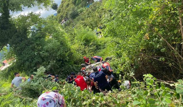 Giresun'da trafik kazası: 2 ölü, 3 yaralı