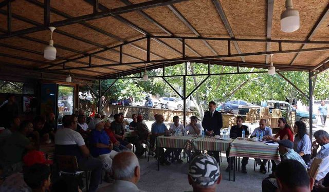 Gökçeada Kaymakamı vatandaşlarla bir araya geldi