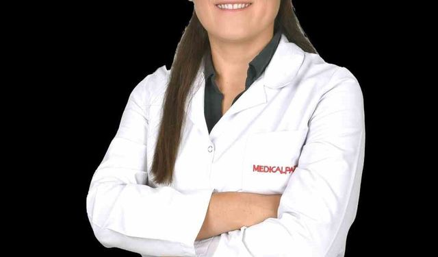 Göz çizdirme işlemi öncesinde ayrıntılı göz muayenesi şart