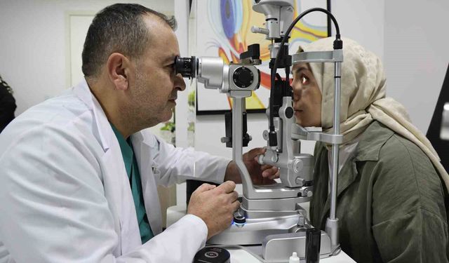 Göz Hastalıkları Uzmanı Prof. Dr. Yılmaz: 'Diyabet hastalığı, gelişmekte olan ülkelerde en fazla görme kaybı sebeplerinden birisidir'