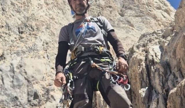 Hakkari'de kaybolan dağcının cansız bedenine ulaşıldı