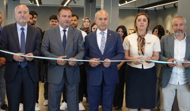 İhlas Haber Ajansı Gaziantep'te 15 Temmuz sergisi açtı