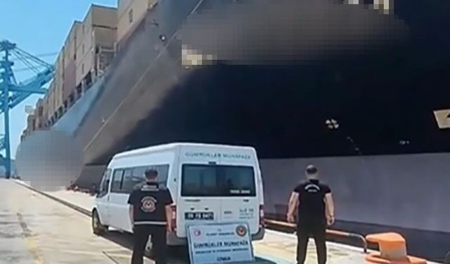 İzmir'de gemide yaklaşık 200 ton kaçak akaryakıt ele geçirildi