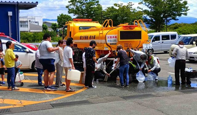 Japonya'daki 7.1'lik depremde ölü sayısı 28'e yükseldi