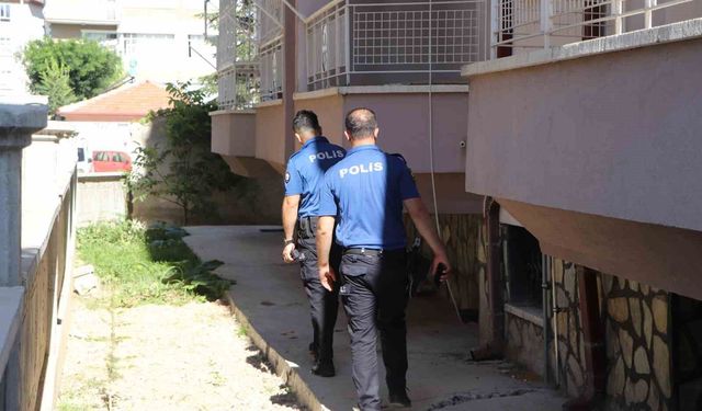 Karaman'da balkondan düşen şahıs yaralandı
