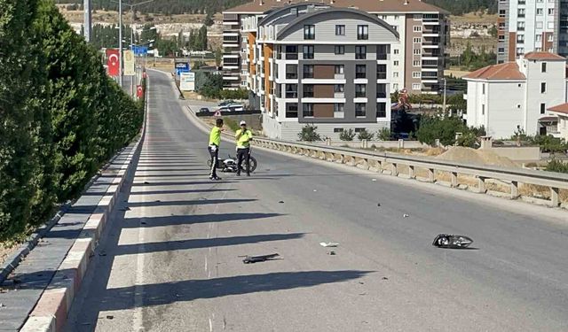 Karaman'da otomobille çarpışıp devrilen motosikletin sürücüsü yaralandı