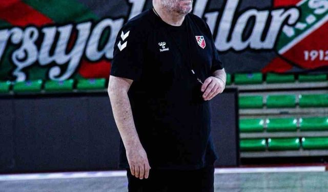 Karşıyaka'dan, Başantrenör Ahmet Kandemir'e cevap