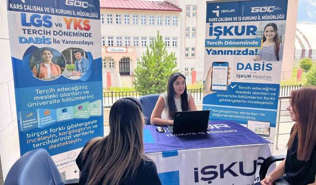 Kars'ta üniversite adaylarına dijital tercih rehberi: İŞKUR'dan DABİS desteği