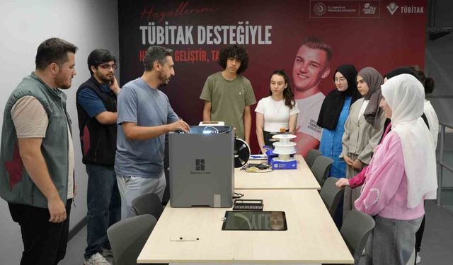 KBÜ'de lise öğrencileri dijital üretim ve yapay zeka eğitimi alıyor