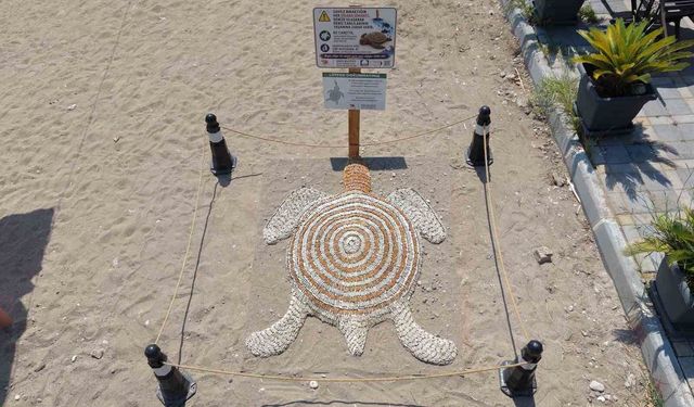 Kemer'de 'Dumansız Plaj' uygulaması başladı