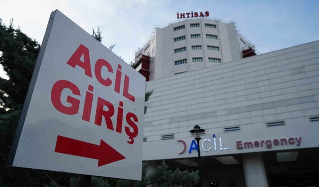 Kırıkkale'de iki otomobil çarpıştı: 6 yaralı