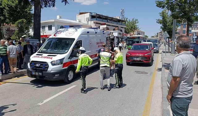 Kırşehir'de otomobilin çarptığı yaya yaralandı
