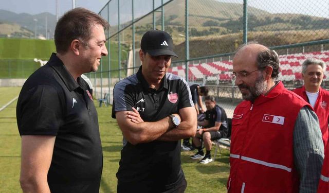 Kızılay'dan Palandöken'de kamp yapan takımlara tatlı jesti