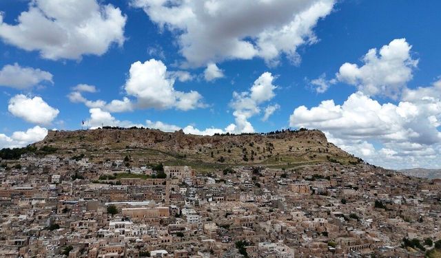 Mardin'de 100 öğrenciye 5 gün ücretsiz otel konaklama desteği