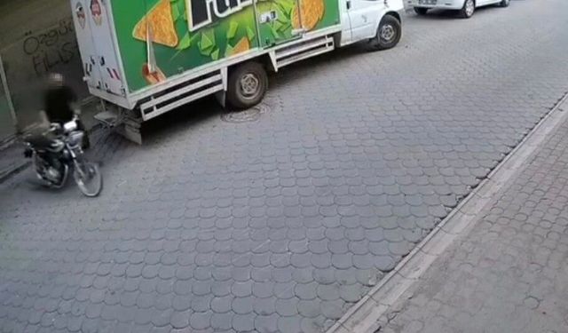 Mardin'de motosiklet hırsızlığı kamerada