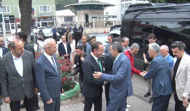 Milli Eğitim Bakanı Tekin Bursa'da Büyük Erzurum Yayla Şenliği'ne katıldı