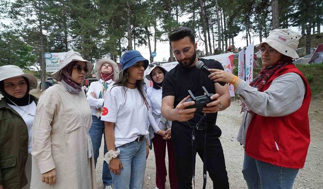 Pusula Maraş Kampı'nda gençler yeni medya ve fotoğrafçılığı öğrendi