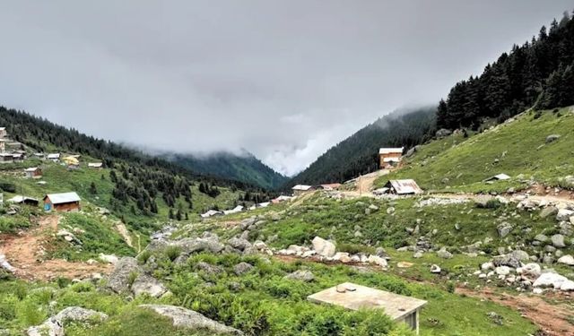 Rize'nin Hamlakit Yaylası'nda kaybolan Rus turistler sağ olarak bulundu