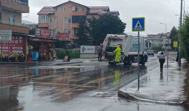 Sakarya'da sağanak hayatı olumsuz etkiledi