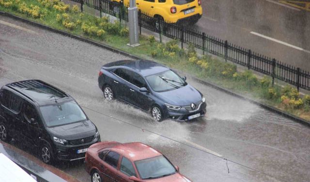 Samsun'da sağanak yağış manzaraları