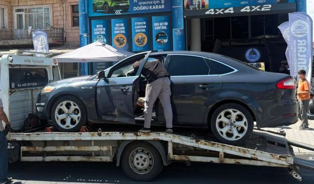 Satmak istediği aracın içi farklı, dışı farkı, ruhsatı farklı çıktı