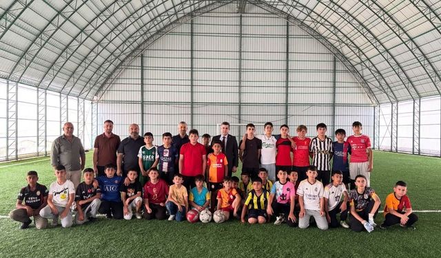 Susuz'da Yaz Kur'an Kursu öğrencilerine futbol moral oldu