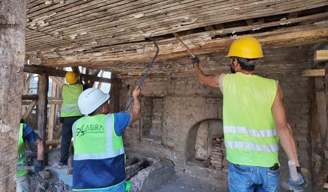 Tarihi Şerbetçioğlu Konağı'nda restorasyon çalışmaları başladı
