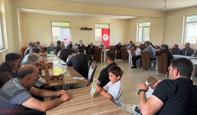 Tarım ve Orman Müdürü Enver Aydın üreticilerle buluştu