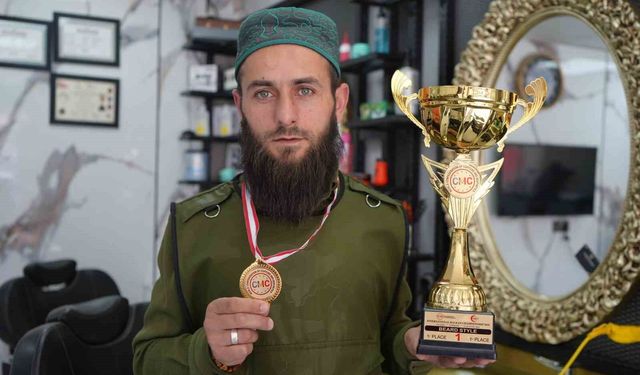Tereddütle gitti, şampiyon döndü: 'Takke ve sakalımla beni kınarlar sandım'