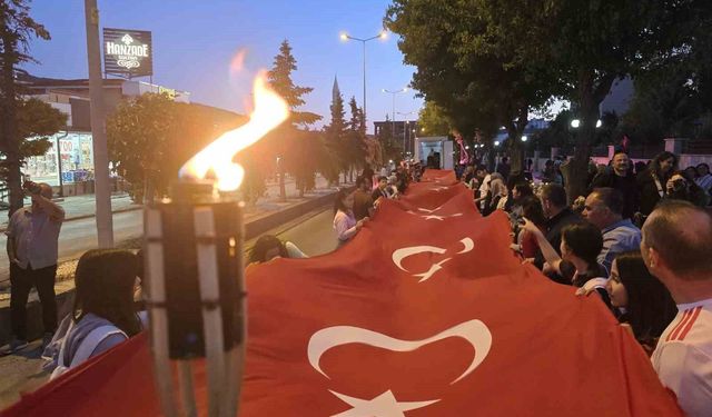 Yozgatlılar Demokrasi ve Milli Birlik Günü'nde meydanı doldurdu