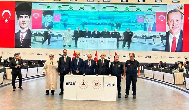 AFAD Başkanı Pehlivan: 'Konutların Sındırgılı hemşerilerimize hayırlı olmasını diliyorum'
