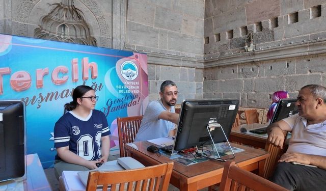Aile Akademisi'nden 2 bin 657 öğrenciye tercih danışmanlığı hizmeti