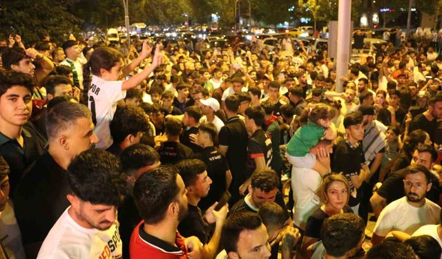 Amed Sportif Faaliyetler, kadrosuna kattığı 5 yeni isim için imza töreni düzenledi