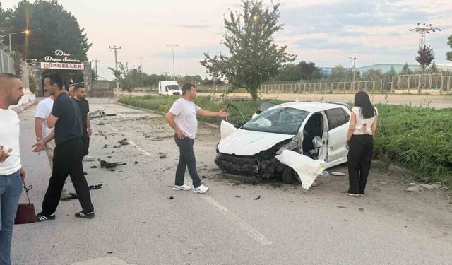 Ankara'da kontrolden çıkan otomobil takla attı: 2 yaralı