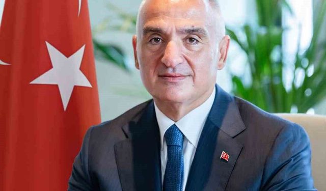Aspendos'ta 2 bin 400 yıllık güreşçi mezarı keşfedildi