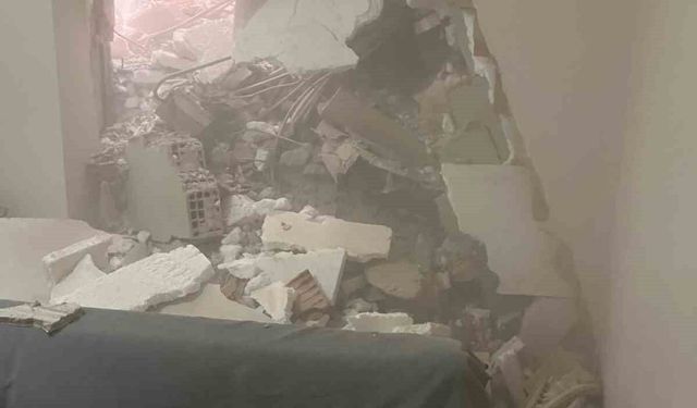 Bahçelievler'de yıkım sırasında kopan parçalar, bitişikteki binaya zarar verdi
