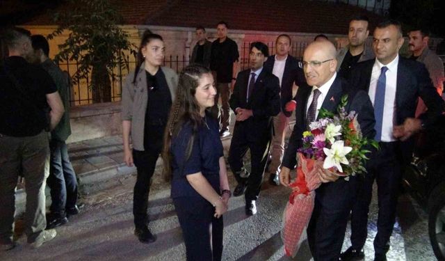 Bakan Şimşek, Gercüş'te toplu açılış törenine katıldı