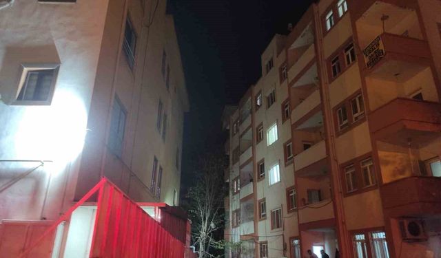 Balkondaki bisiklet bataryası aşırı ısınınca patladı