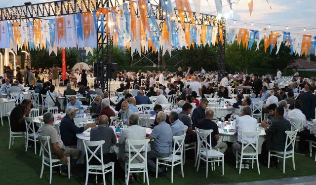 Başkan Selmanoğlu: '25 yıllık hikayemizde elde ettiğimiz bütün başarıların gerçek sahibi aziz milletimizdir'