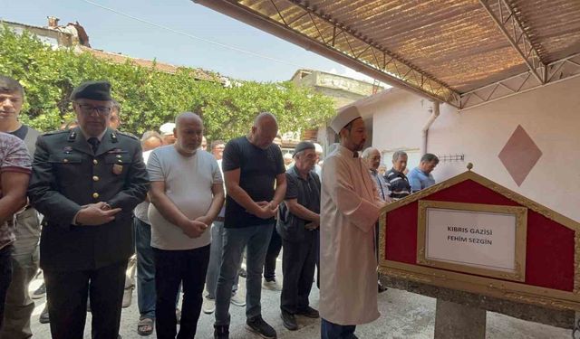 Bayındır, Kıbrıs Gazisi Fehim Sezgin'i uğurladı