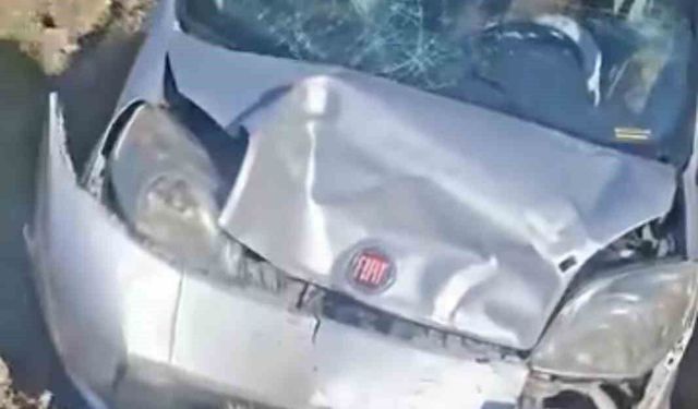 Baykan'da hafif ticari araç takla attı: Sürücü yaralandı