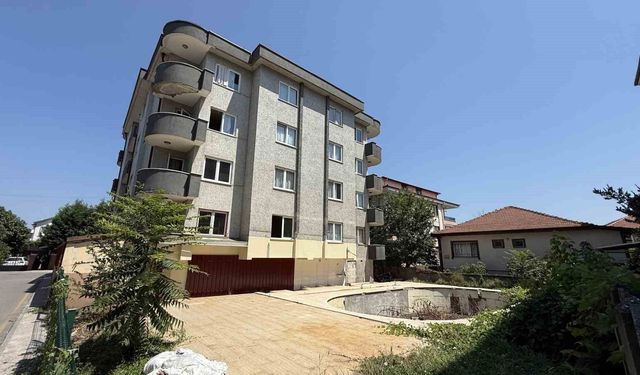 Belediye yıkmadı, fuhuş oteli oldu