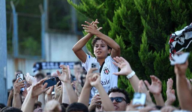 Beşiktaş'ın anlaşmaya vardığı Dusan Vlahovic, İstanbul'a geldi